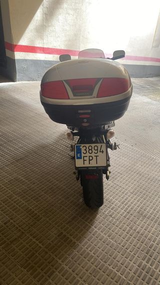 Kawasaki er6f