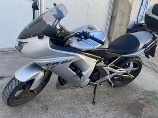 Kawasaki er6f