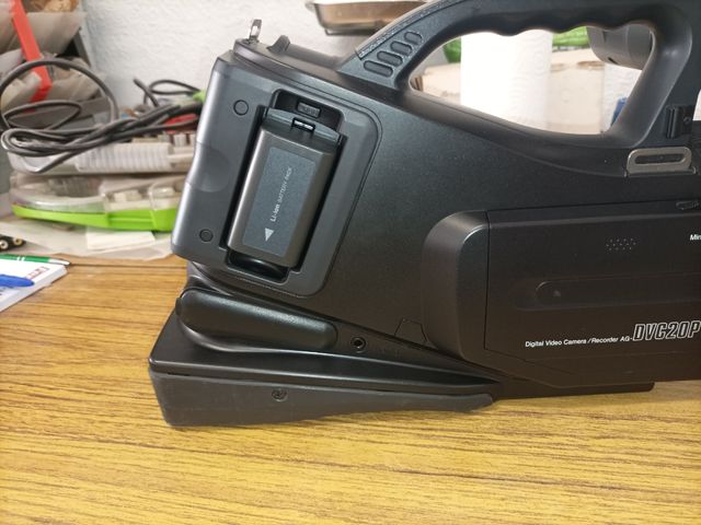 CÁMARA DE VIDEO PANASONIC AG-DVC20P