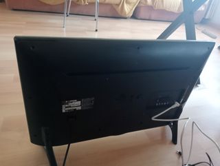 VENDO TELEVISOR LED LG DE 32 PULGADAS