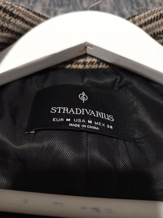 Americana cuadros Stradivarius