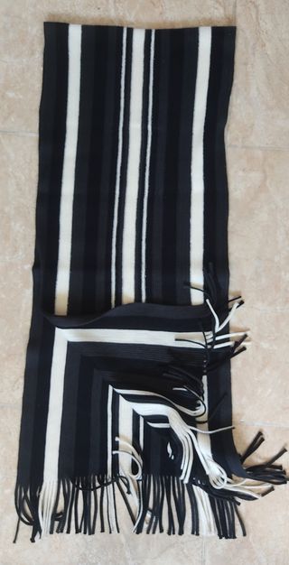 Bufanda rayas blanco-negro