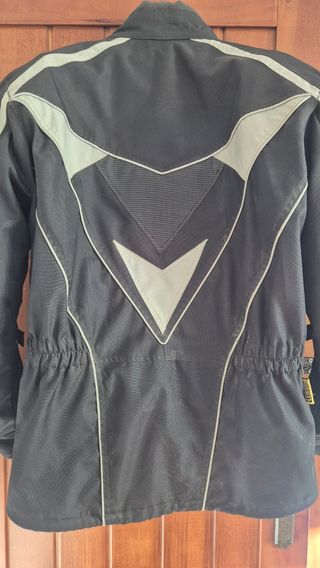 Chaqueta moto c/protecciones