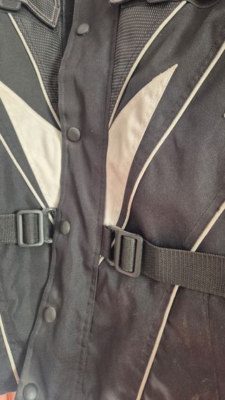 Chaqueta moto c/protecciones