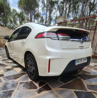 Opel Ampera 2013