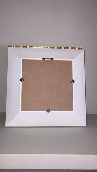 Marcos dorados y blancos - 18x18cm