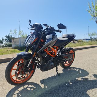 KTM Duke 390 (2022) - 9900km