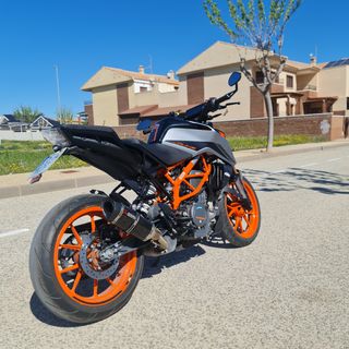 KTM Duke 390 (2022) - 9900km