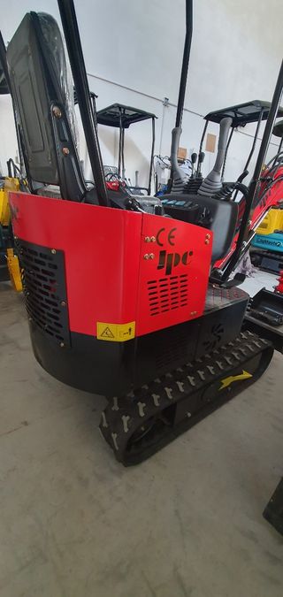 MINI EXCAVADORA HT12