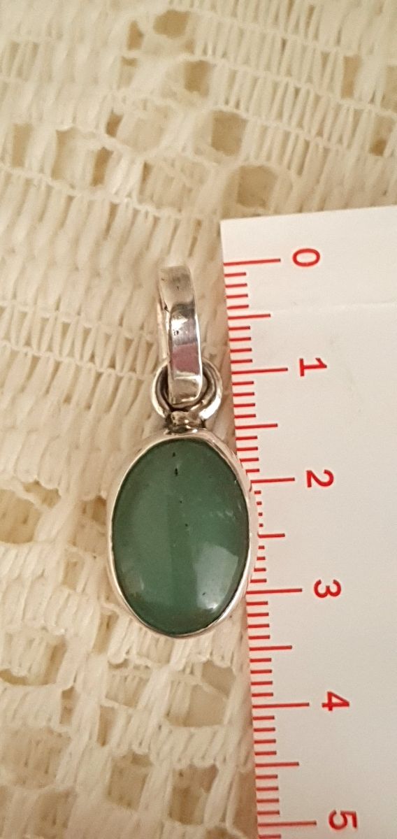 Colgante de plata con aventurina verde