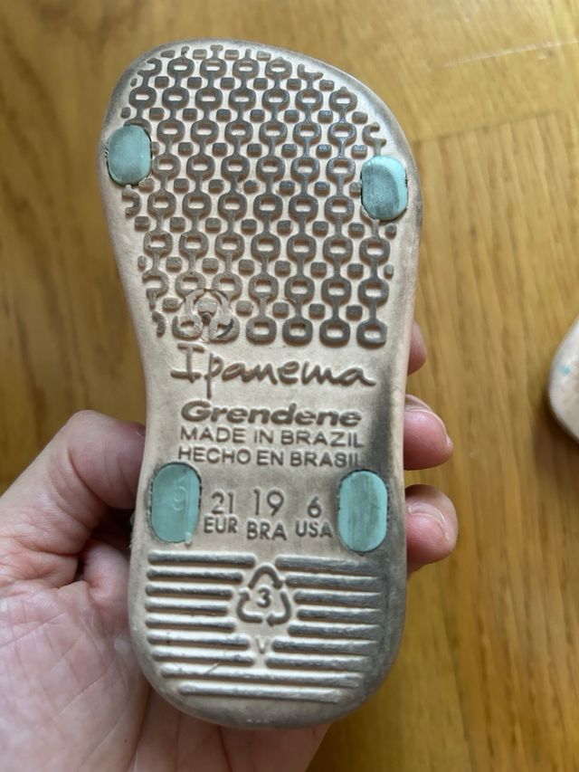 Sandali da bambina Ipanema numero 21.