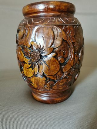 Vaso legno intagliato