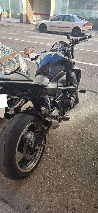 Kawasaki Z1000 - Moto