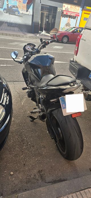 Kawasaki Z1000 - Moto