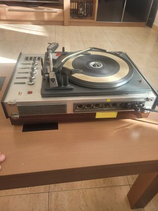 Giradischi Garrard amplificato vintage