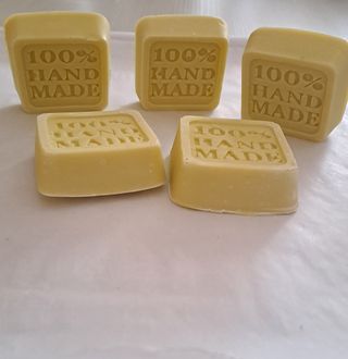 Saponetta artigianale all'olio d'oliva e cocco