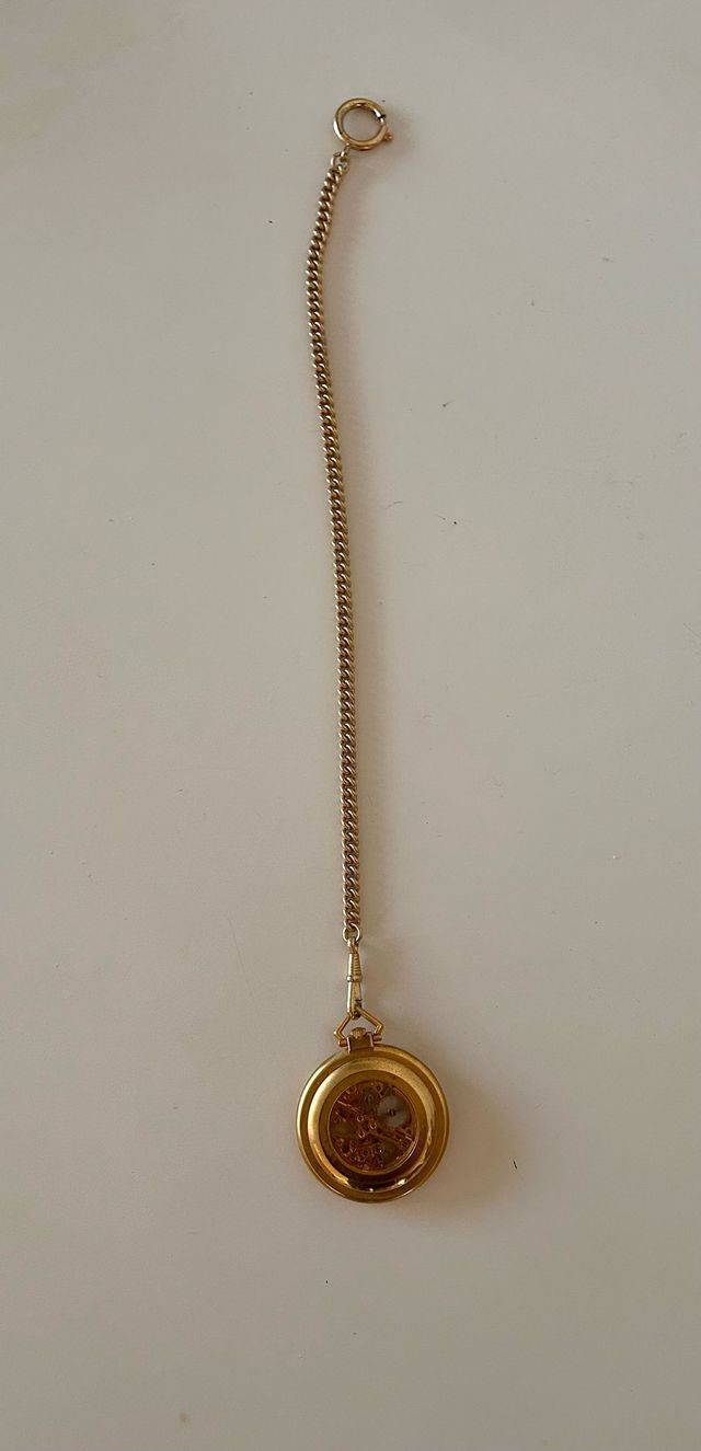reloj de bolsillo//cuerda