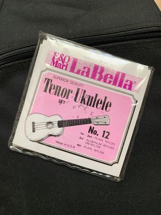 Ukelele Lanikai electroacústico