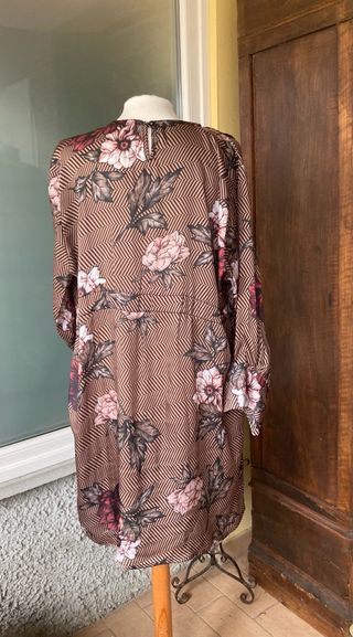 Abitino corto al ginocchio