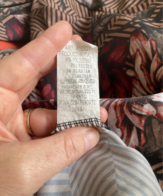 Abitino corto al ginocchio