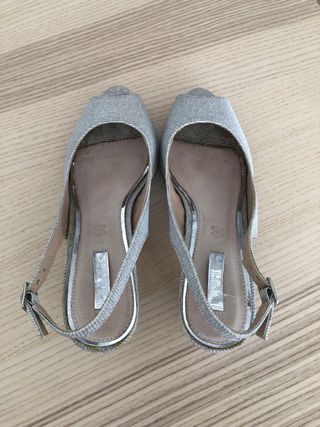 Zapatos fiesta plateados talla 40