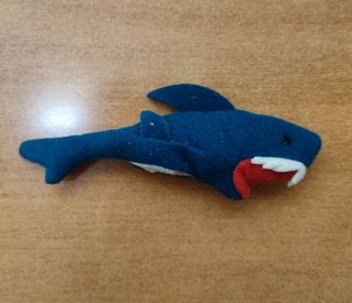 Squalo Peluche Blu