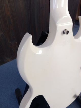 Guitarra tipo Gibson sg de luthier