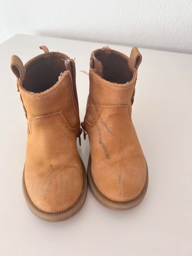 Botines niña marrón -talla 18