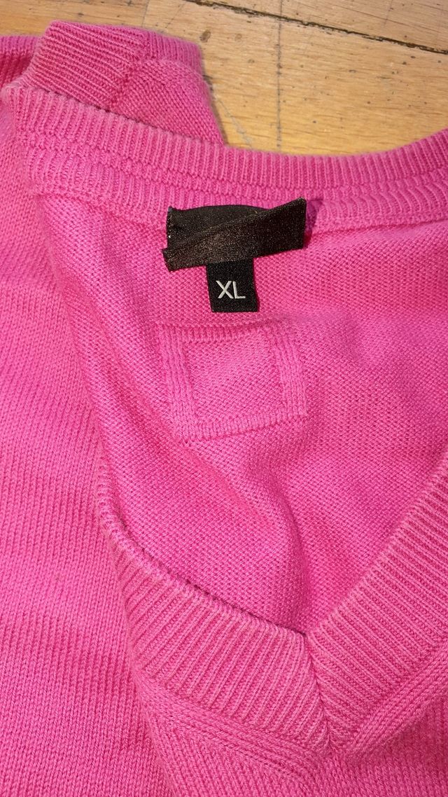 Jersey Hugo Boss rosa - Cuello pico V