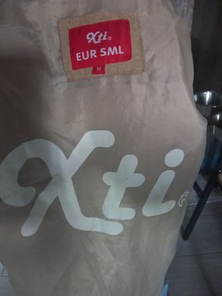 Chaqueta Xti beige talla poco