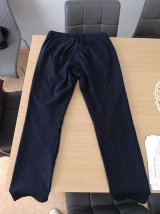 Pantalón chino negro elástico