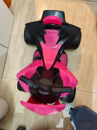 Coche electrico infantil.