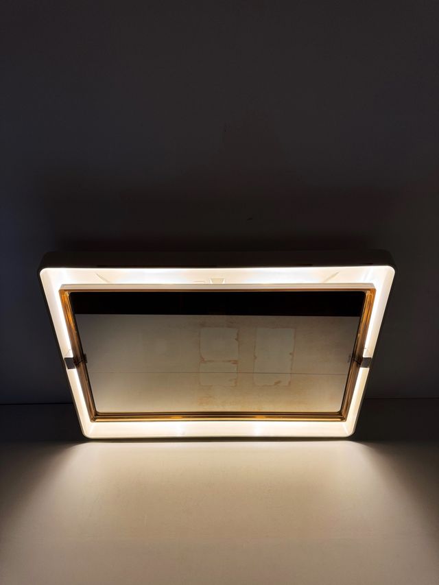 Espejo Space Age retro iluminado de Allibert