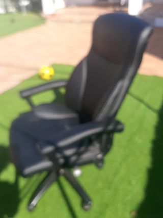 Sillón oficina - Piel sintética negra