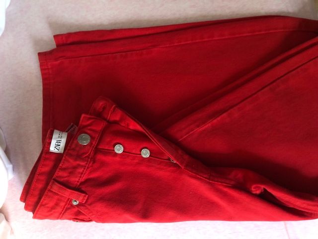 Pantalones Zara rojos - Talla 5