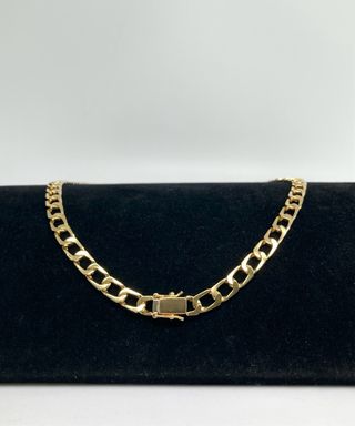 Cadena Laminada de oro de 18K. 61cm Peso: 37.96gr.