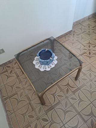 Mesita de cristal