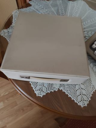 Máquina escribir Olivetti Lettera 25