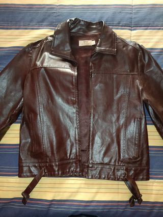 Cazadora de cuero marrón 