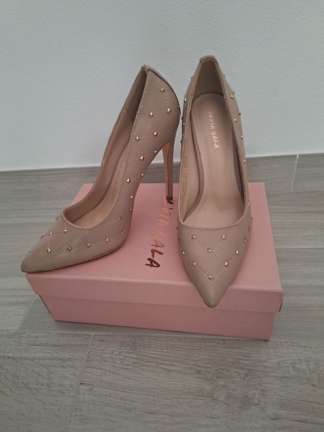 Scarpe Beige con Tacco