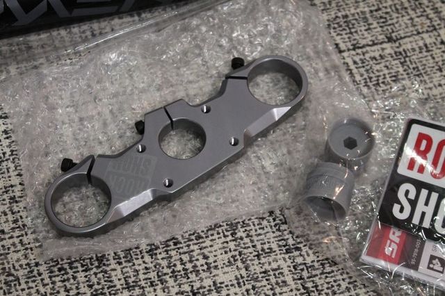 NUEVA Horquilla 29" ROCKSHOX BOXXER Select 180mm