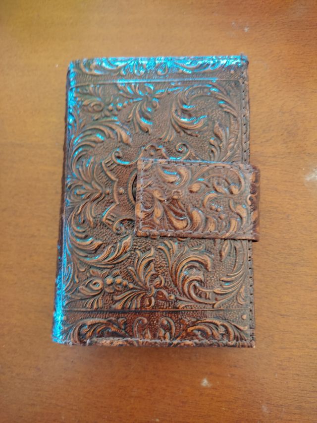 Cartera piel antigua