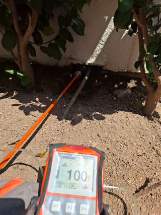 Reparación tuberías ocultas , con gas traza .