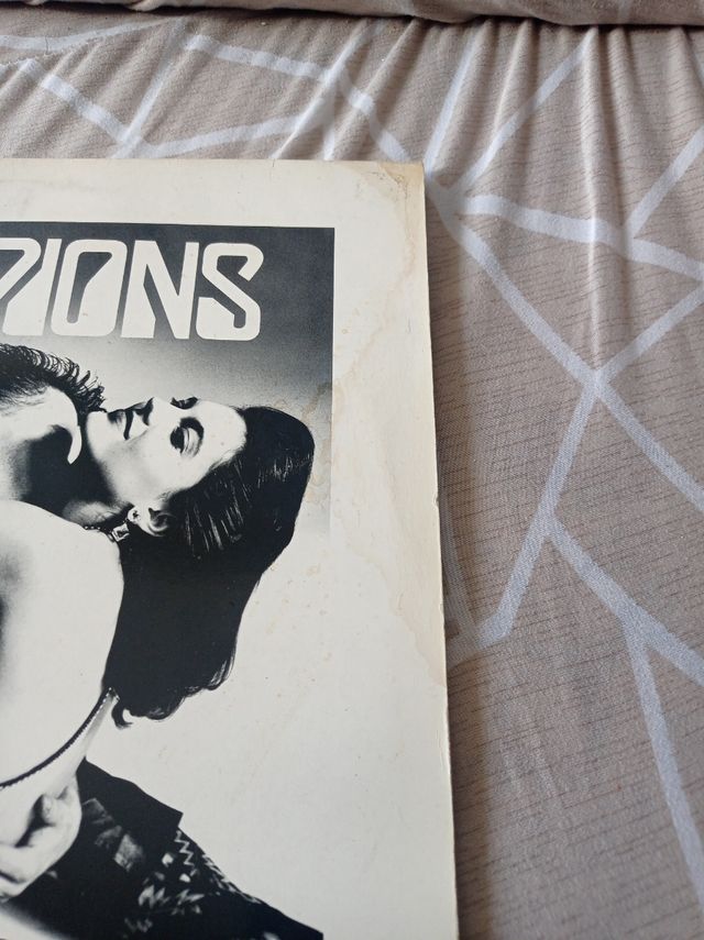 Scorpions - Still Loving You