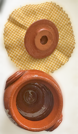 Pote em Barro, Impecável