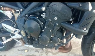 Triumph street triple 675