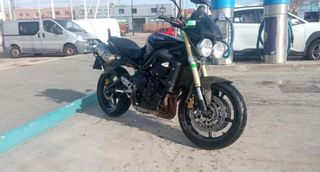 Triumph street triple 675