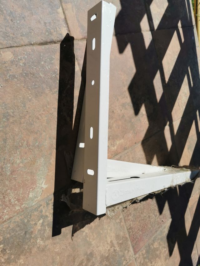 Escuadras aire acondicionado (Nuevas)