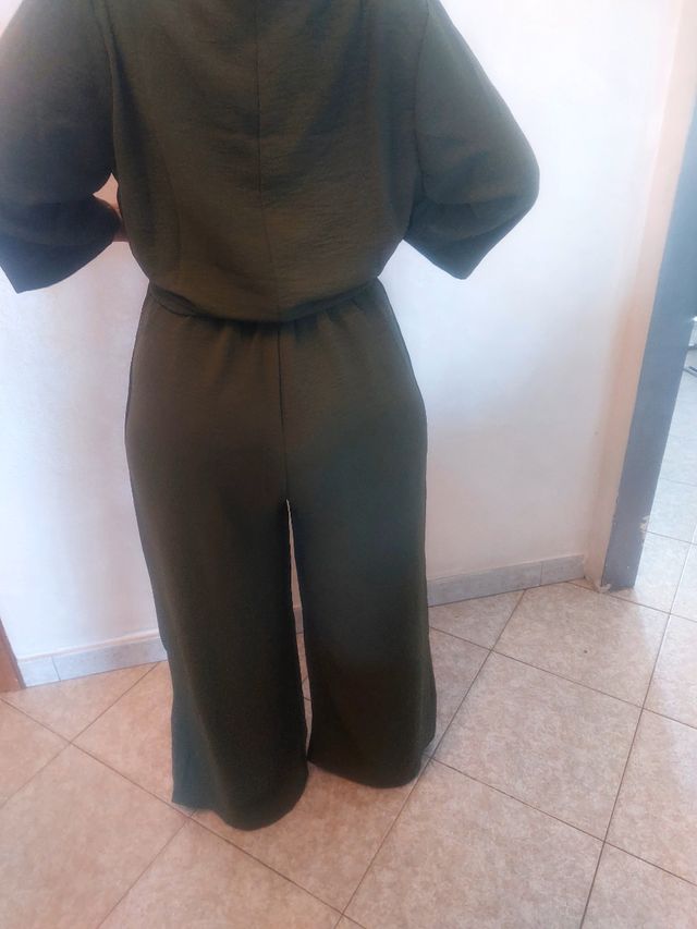 Completo pantalone donna verde oliva