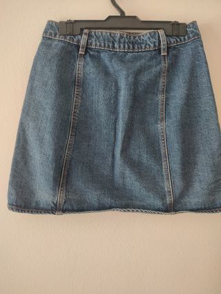 Falda corta